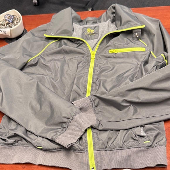 So jacket L // 080705 - Picture 1 of 2